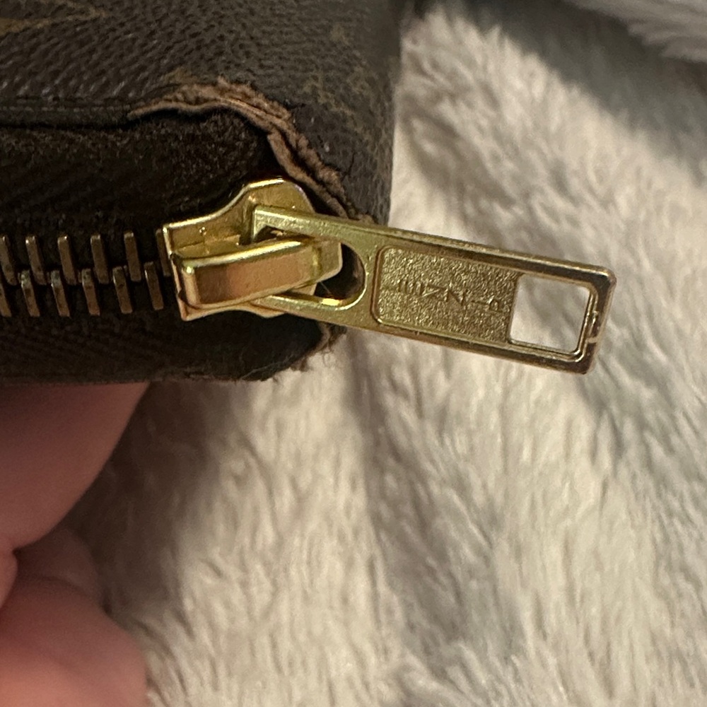 Louis Vuitton Black and Brown Wallet - Picture 7 of 7
